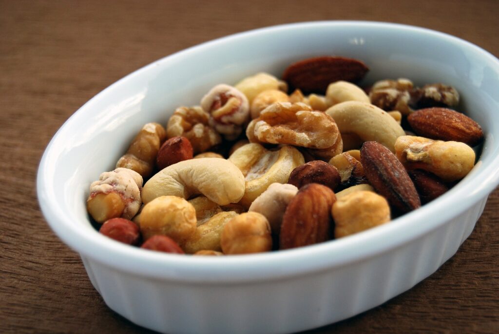 food, nuts, almond-2584022.jpg